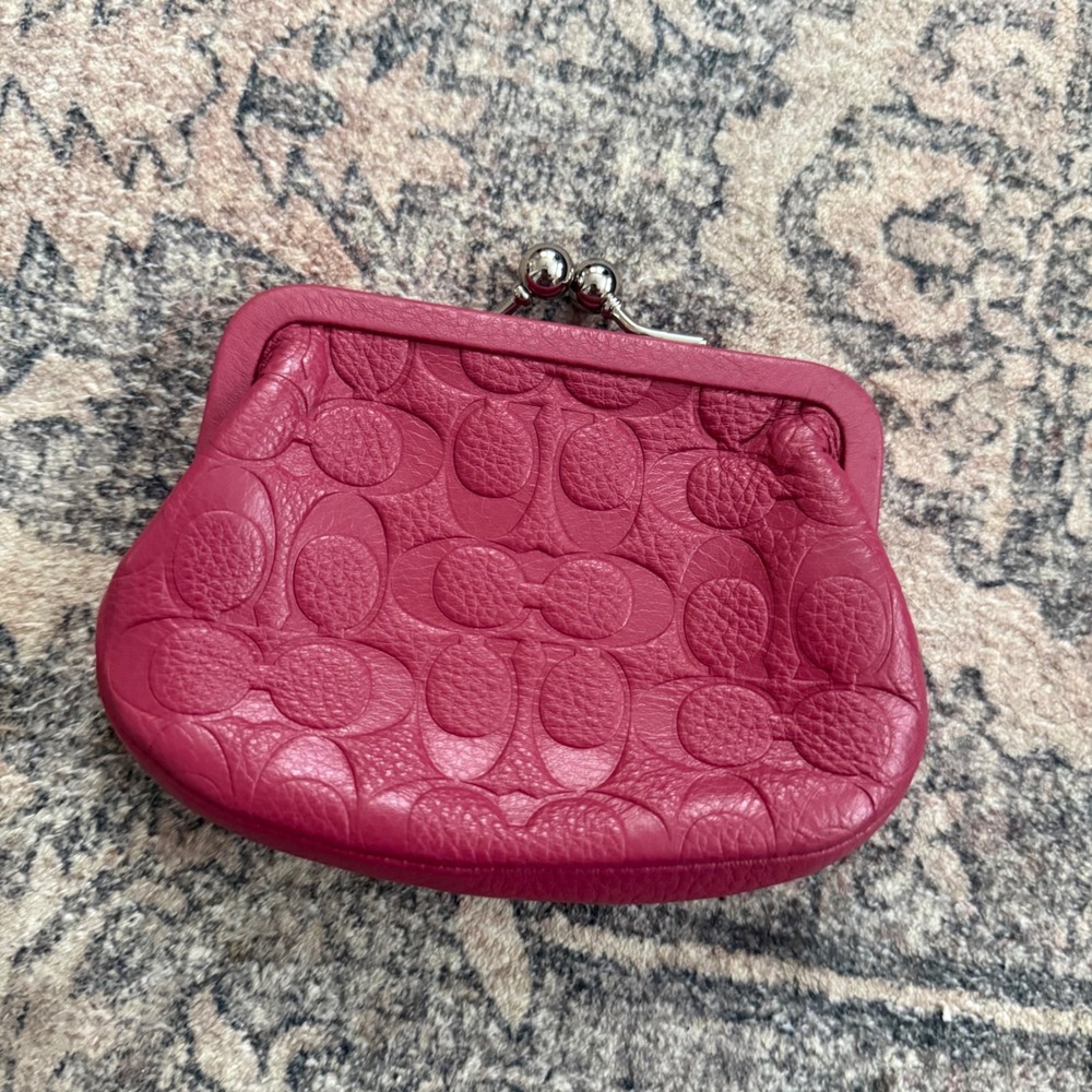 Coach Pink Embossed Leather Signature C Kisslock Coin… - Gem